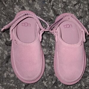 kids UGG Goldenstar Clog Toddler size 9 NWOT